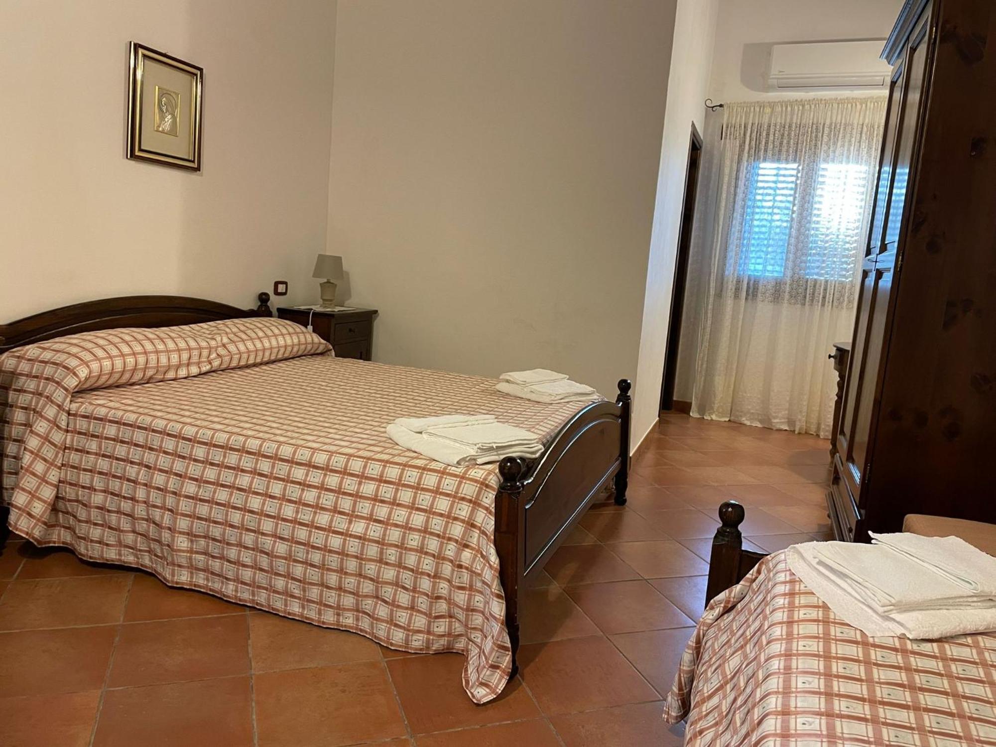 Ponte Calatrasi Agriturismo Roccamena Eksteriør billede