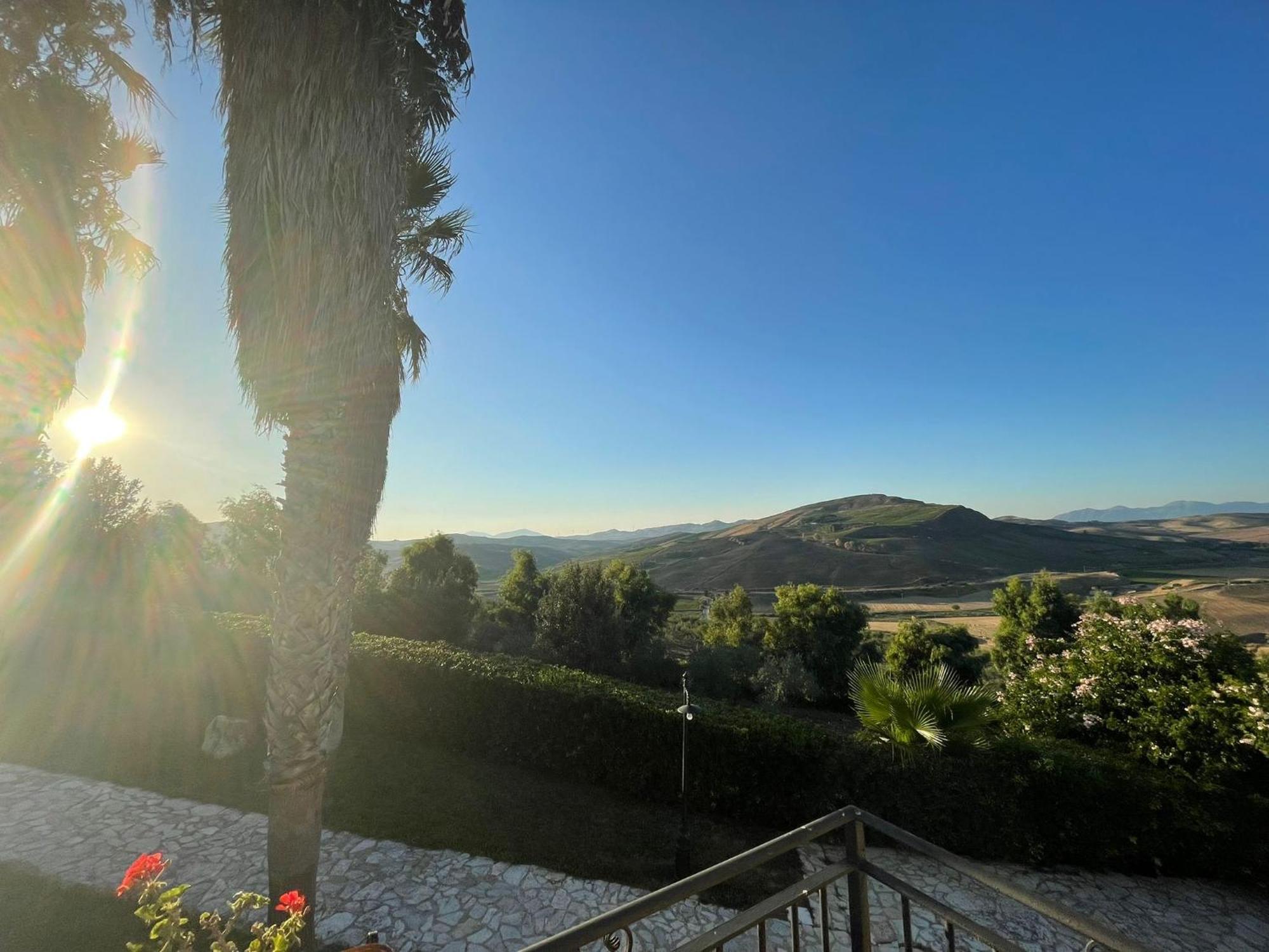 Ponte Calatrasi Agriturismo Roccamena Eksteriør billede