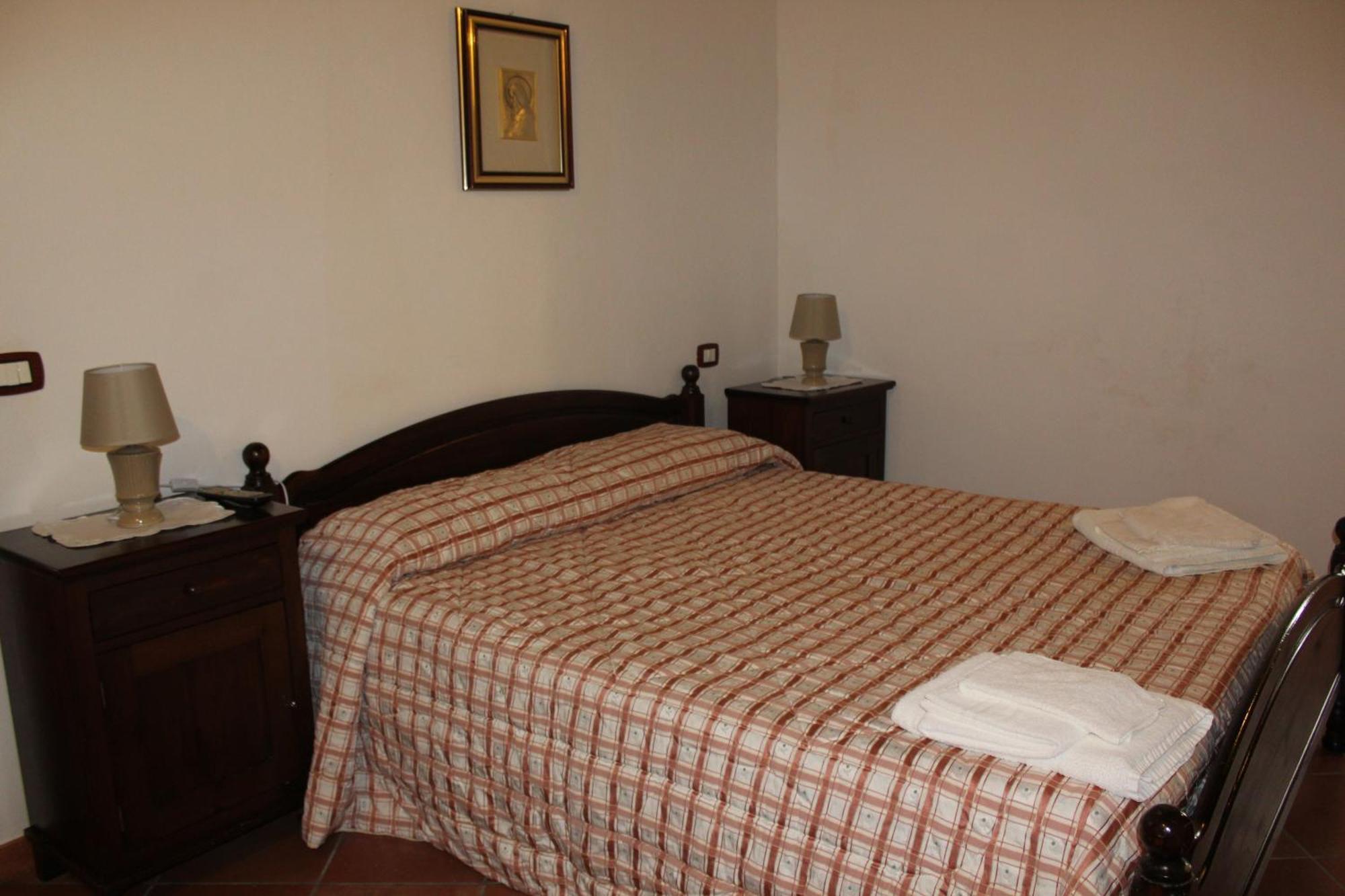 Ponte Calatrasi Agriturismo Roccamena Eksteriør billede